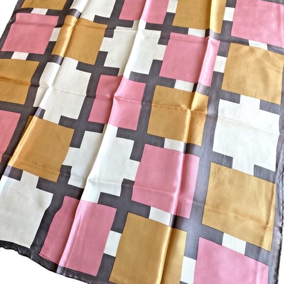 Vintage Silky Acetate Scarf Pink Gray Cream Peach Geometric Tailored 1970's - Picture 2 of 6